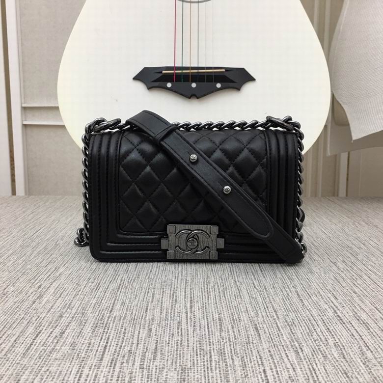 67085 20X12X7.5cm XMY 32色 82