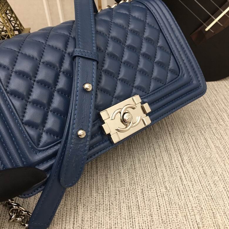 67086 25X15X7.5cm XMY 24色 183