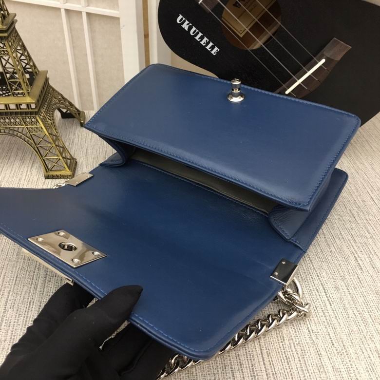 67086 25X15X7.5cm XMY 24色 187