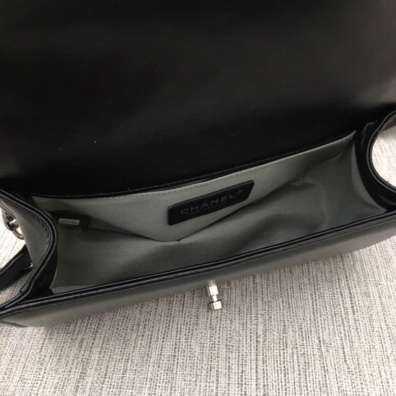 67086 25X15X7.5cm XMY 24色 215