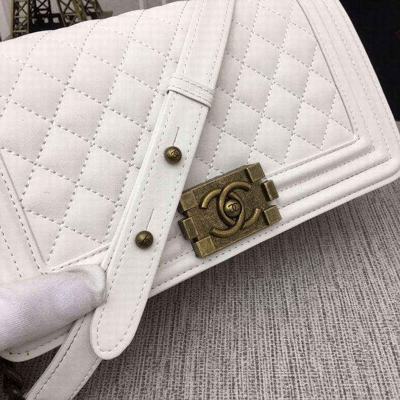 67086 25X15X7.5cm XMY 24色 3