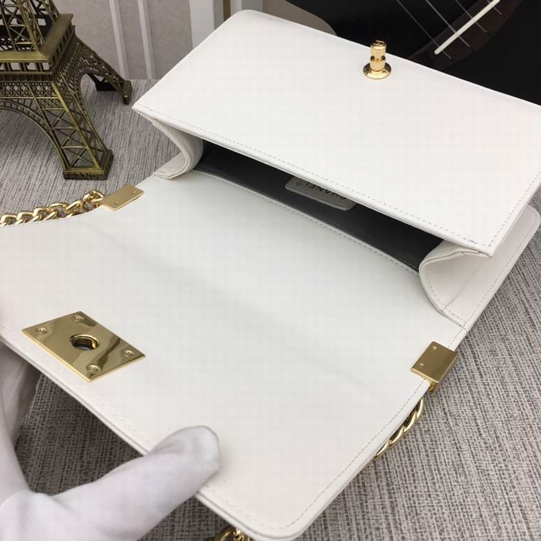 67086 25X15X7.5cm XMY 24色 79