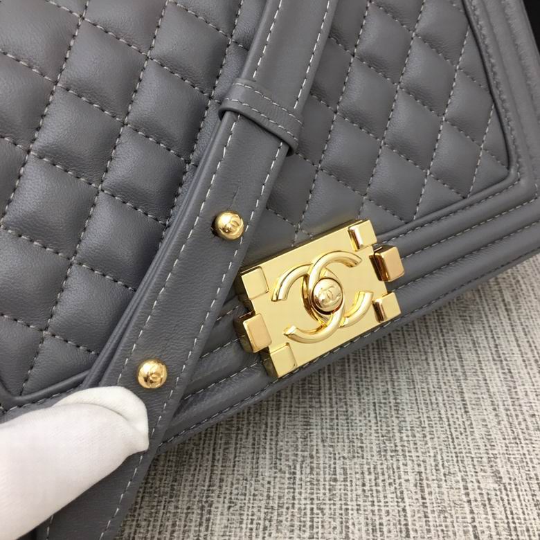 67086 25X15X7.5cm XMY 24色 84