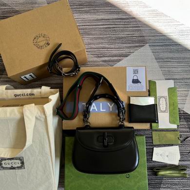 675797 21X15X7cm MP 13 (1)