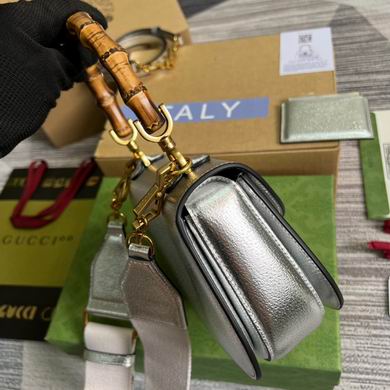 675797 21X15X7cm MP 5 (3)