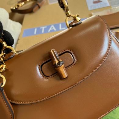 675797 21X15X7cm MP 8 (7)