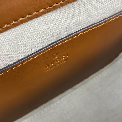 675923 25X19X8cm DF (17)