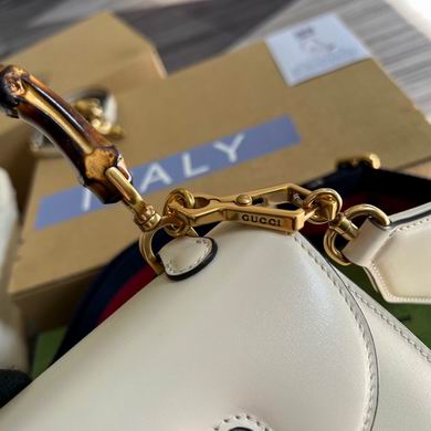 686864 17X12X7.5cm MP 10 (5)