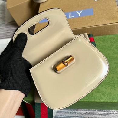 686864 17X12X7.5cm MP 2 (9)