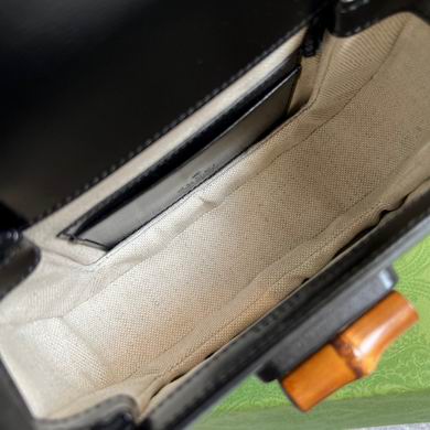 686864 17X12X7.5cm MP 4 (9)