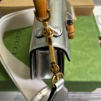 686864 17X12X7.5cm MP 5 (6)