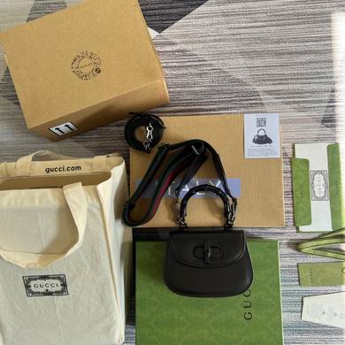 686864 17X12X7.5cm MP 6 (1)