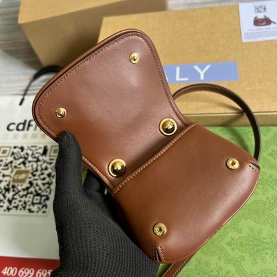 698635 11.5X9X3CM MP (16)