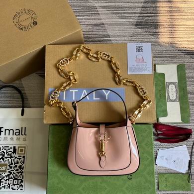 699651 19X13X3cm MP 3 (1)