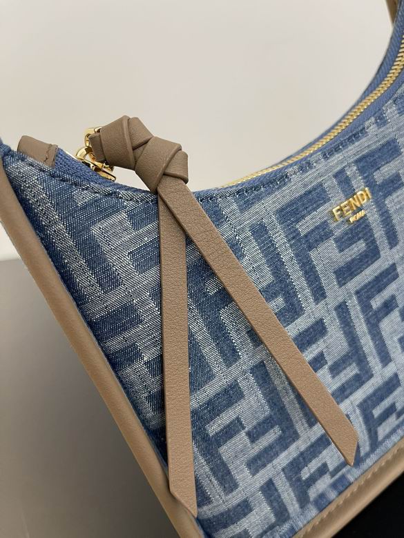 70181B59 20.5X7X28cm H 4