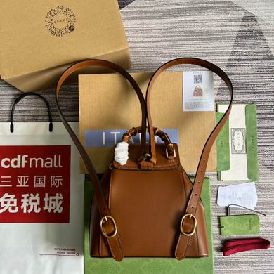 702101 22X22X7cm MP 2 (2)