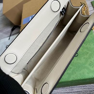 702200 26X17.5X8cm MP1 (8)