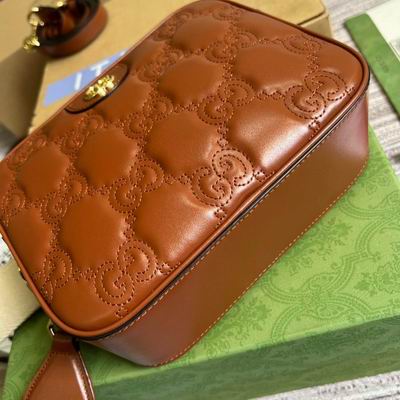 702234 21.5X17X7.5CM MP (23)