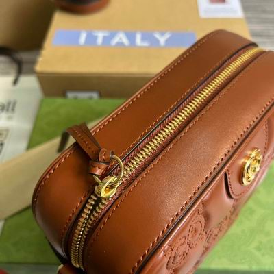 702234 21.5X17X7.5CM MP (24)