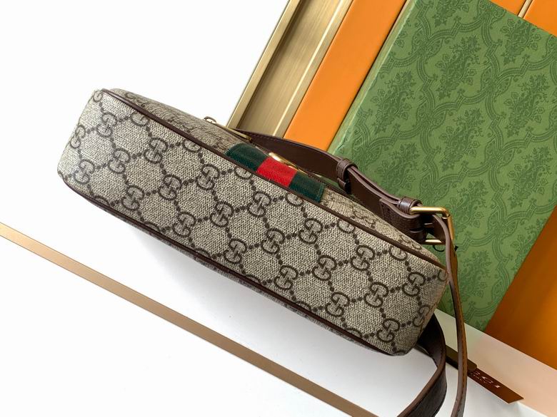 7032-4 24X28X6cm WP 3