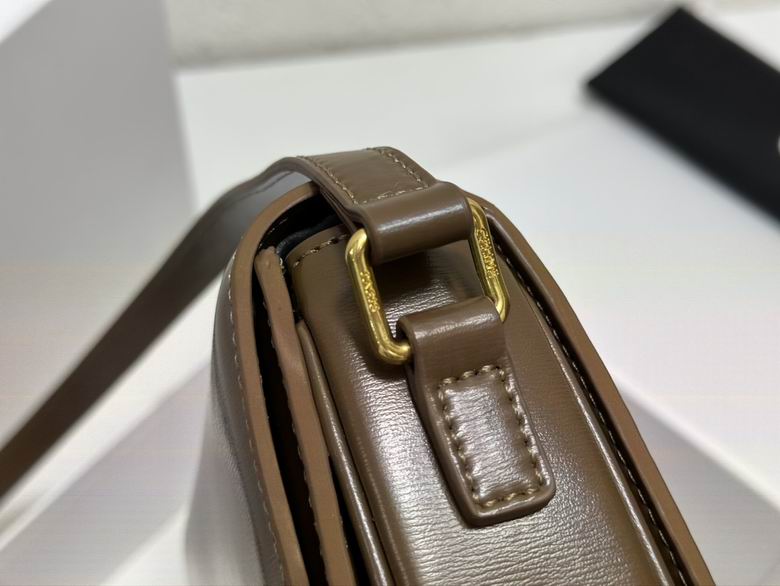 712 18.5cm YG 9色 57