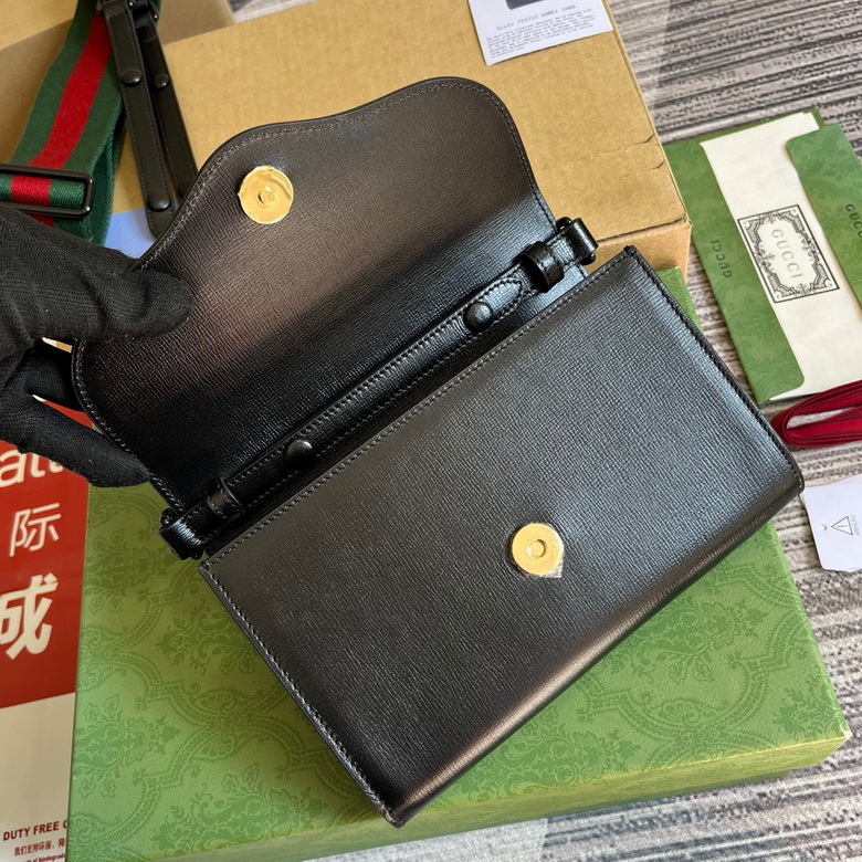 724713 20X12X5.5cm MP 3 (8)