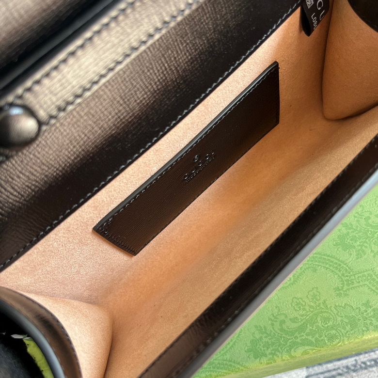 724713 20X12X5.5cm MP 3 (9)