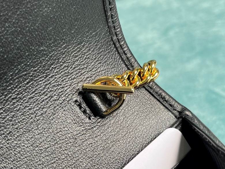 725215 21X10.5cm MP (6)