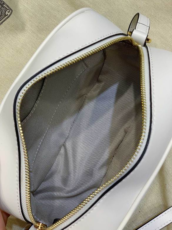 742360 21X15.5X5cm DF 3 (8)