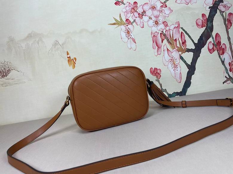 742360 21X15.5X5cm DF 7 (2)