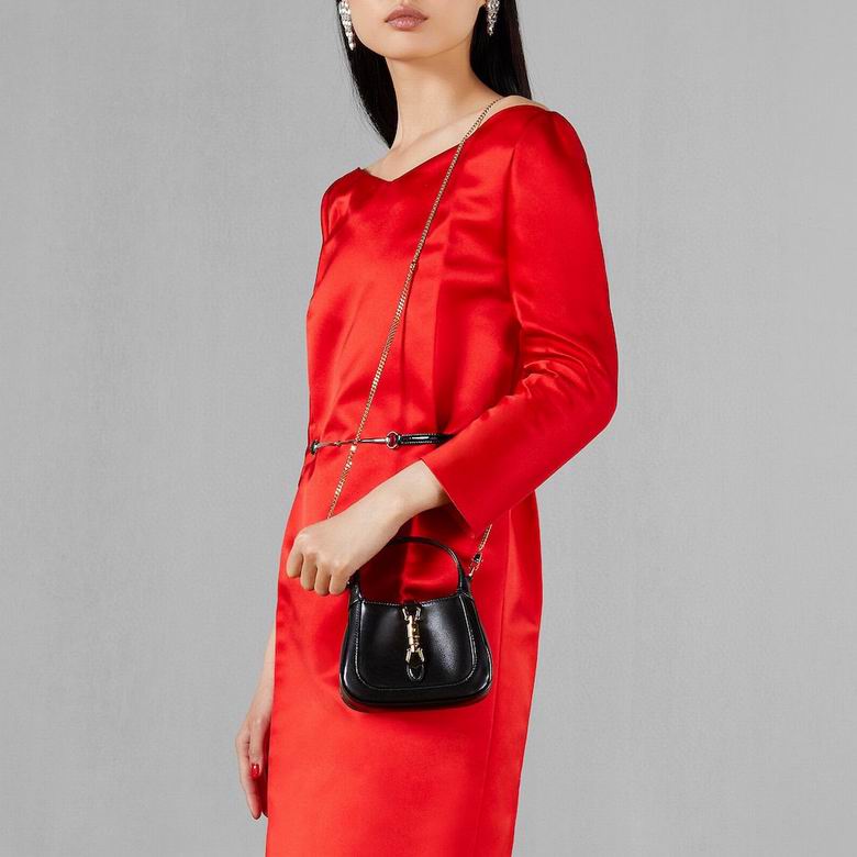 760249 17.5X15.5X3.5cm MP (3)