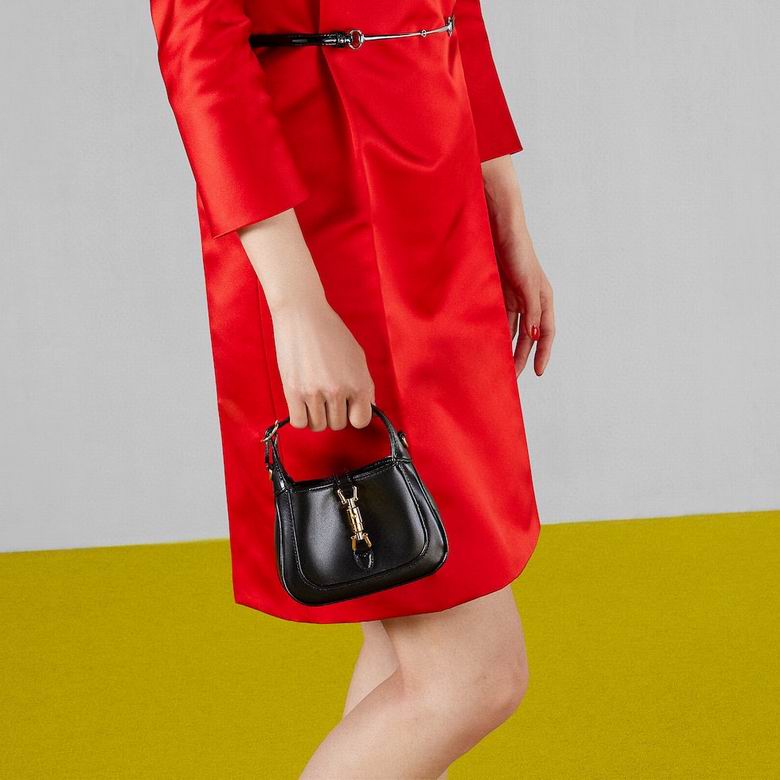 760249 17.5X15.5X3.5cm MP (4)