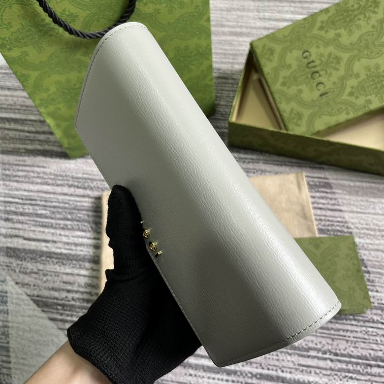 772638 19X10X3.5cm MP 4 (6)