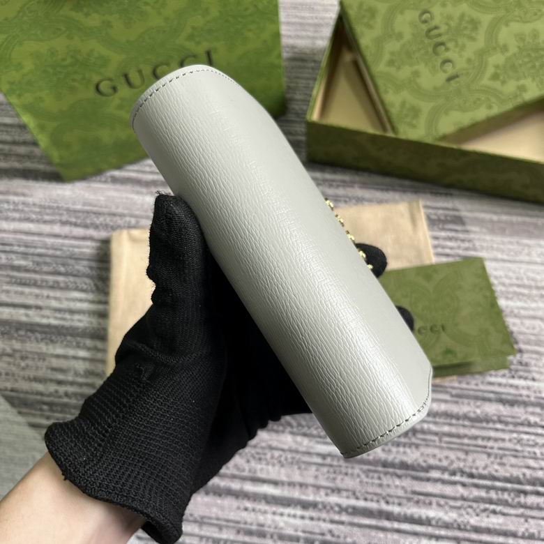 772640 14X18.5X3cm MP 4 (4)