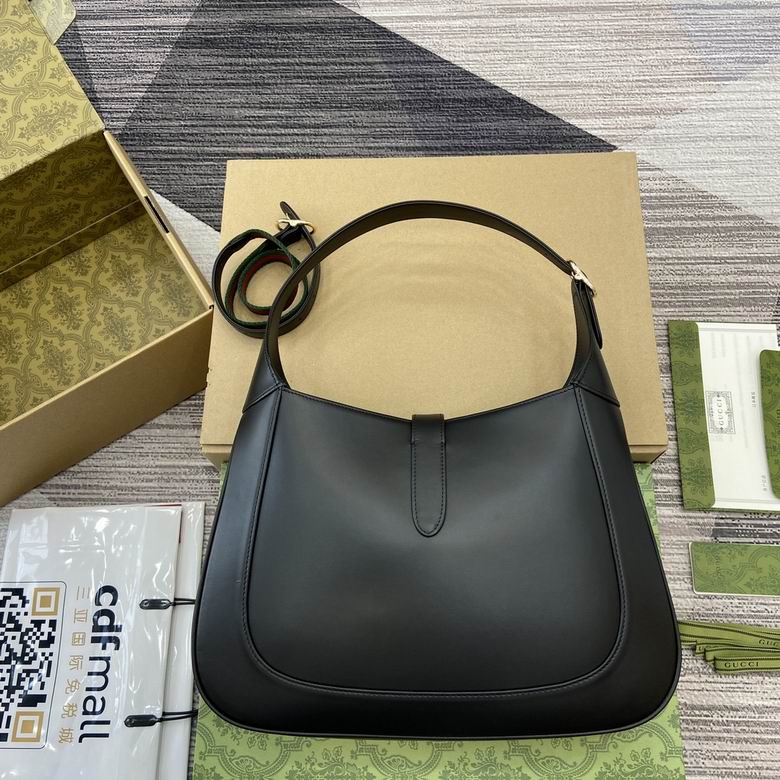 782879 35X32X5.5cm MP 3色 10