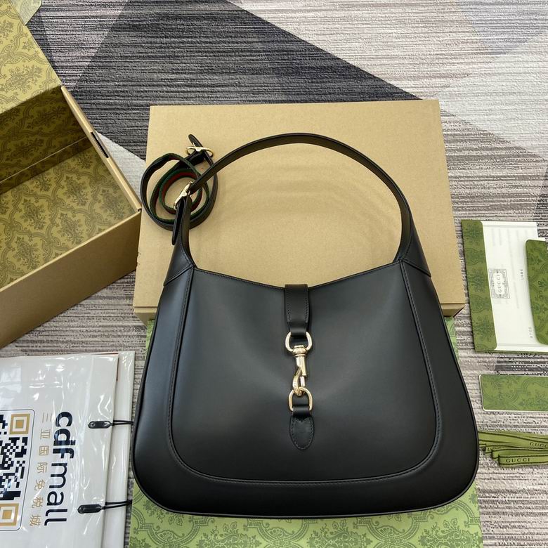 782879 35X32X5.5cm MP 3色 9