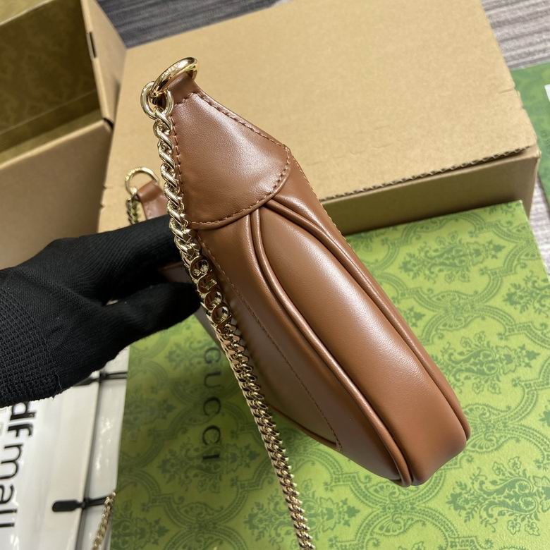 782889 19.5X18X3.5cm MP 2