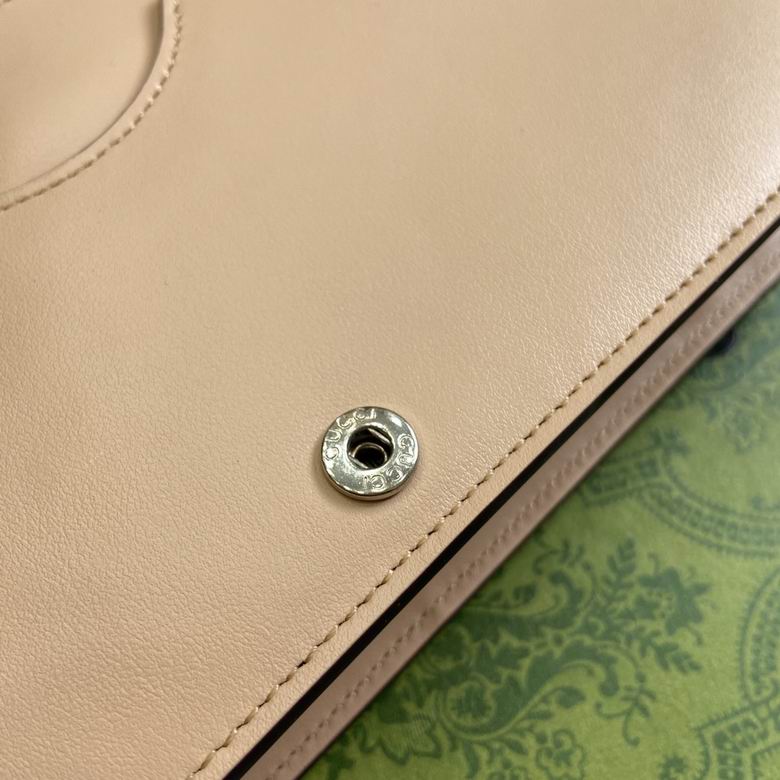 790060 12.5X20X4cm MP 7