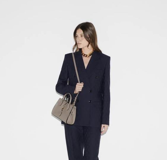 795349 24X17.5X8.5cm MP 3色 16