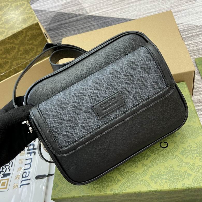 795464 23X18X7cm MP 3