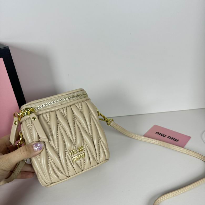 7X10.5X9.5cm 062402 XMY 12色 17