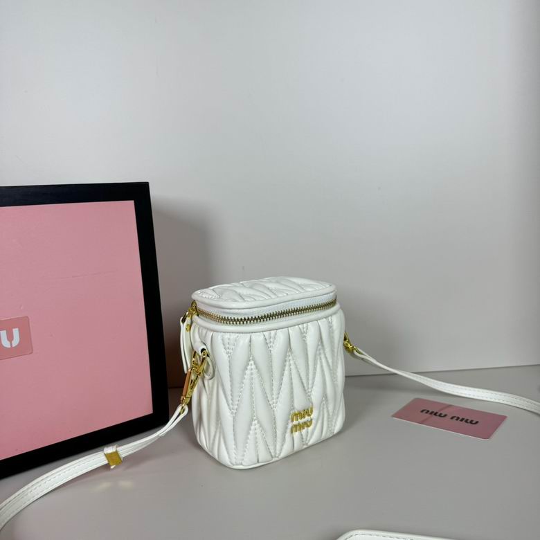 7X10.5X9.5cm 062402 XMY 12色 37