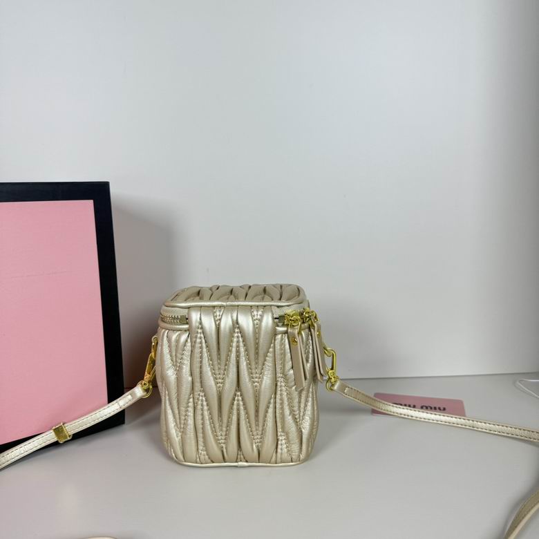 7X10.5X9.5cm 062402 XMY 12色 55