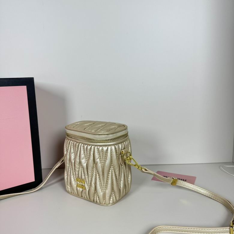 7X10.5X9.5cm 062402 XMY 12色 56