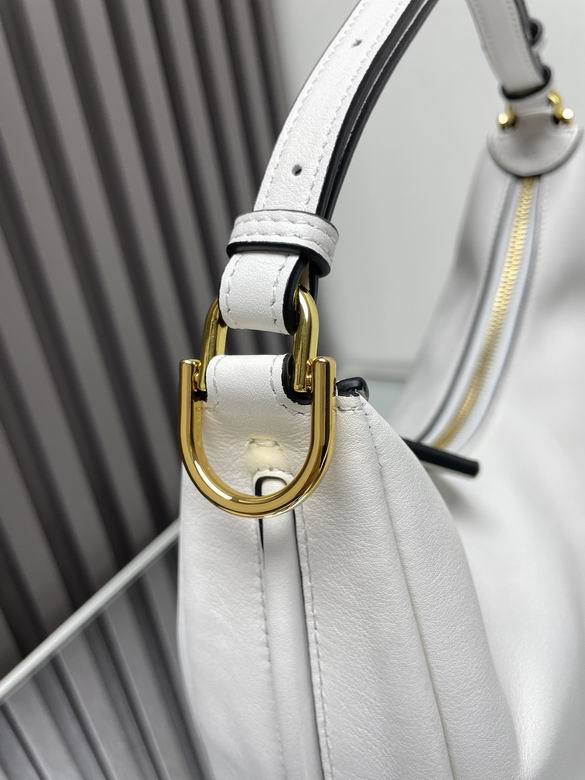 8023B9 16.5X14X5cm H 3色 11