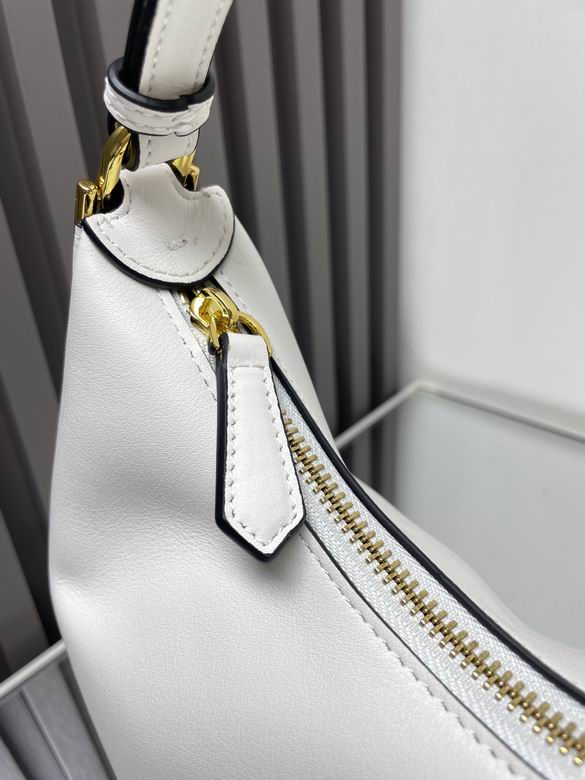 8023B9 16.5X14X5cm H 3色 12