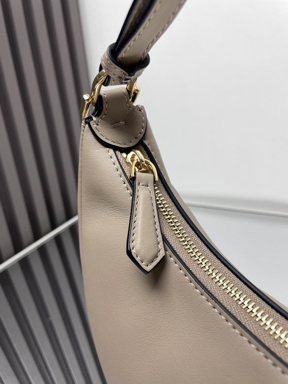 8023B9 16.5X14X5cm H 3色 21