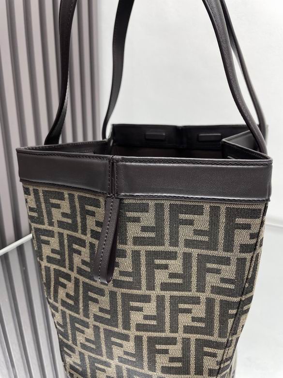 8093B73 27X27X16.5cm H 5