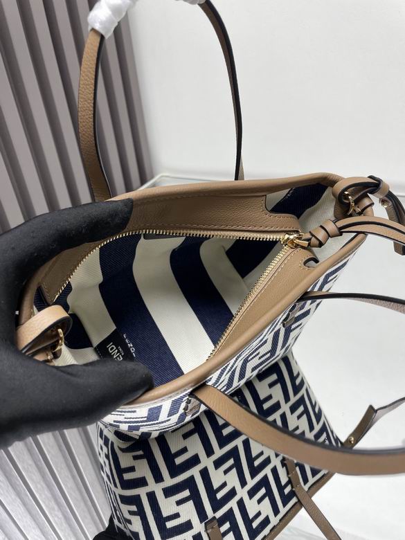 8100 23X19.5X15cm H 3色 14