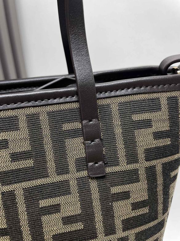 8100 23X19.5X15cm H 3色 20